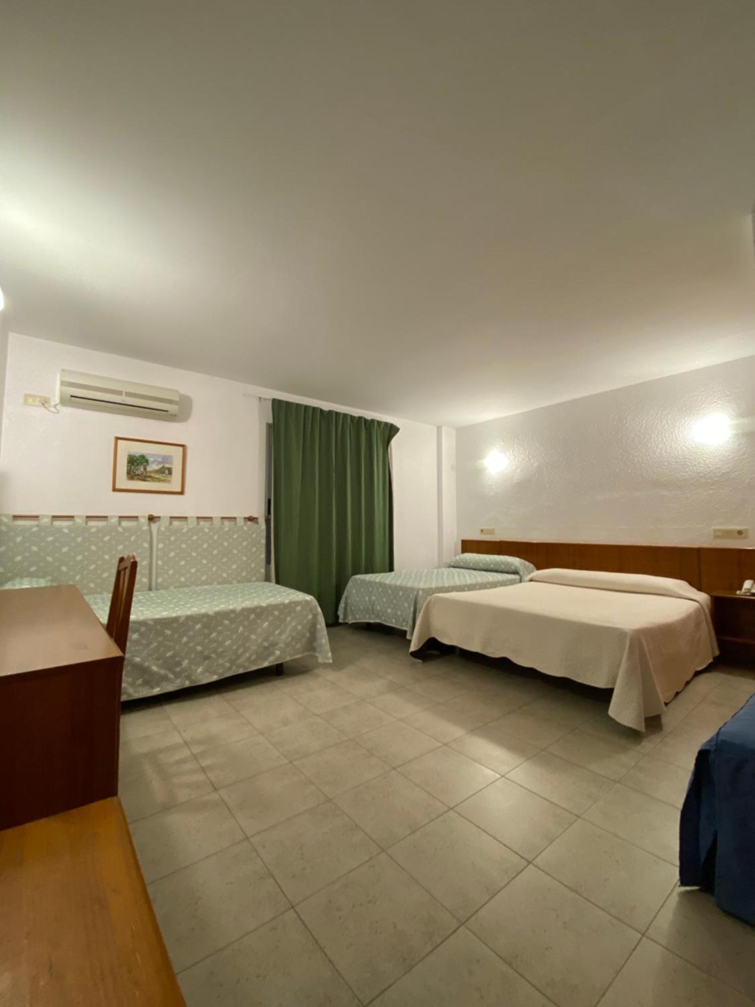Hostal Blayet Walencja Zewnętrze zdjęcie