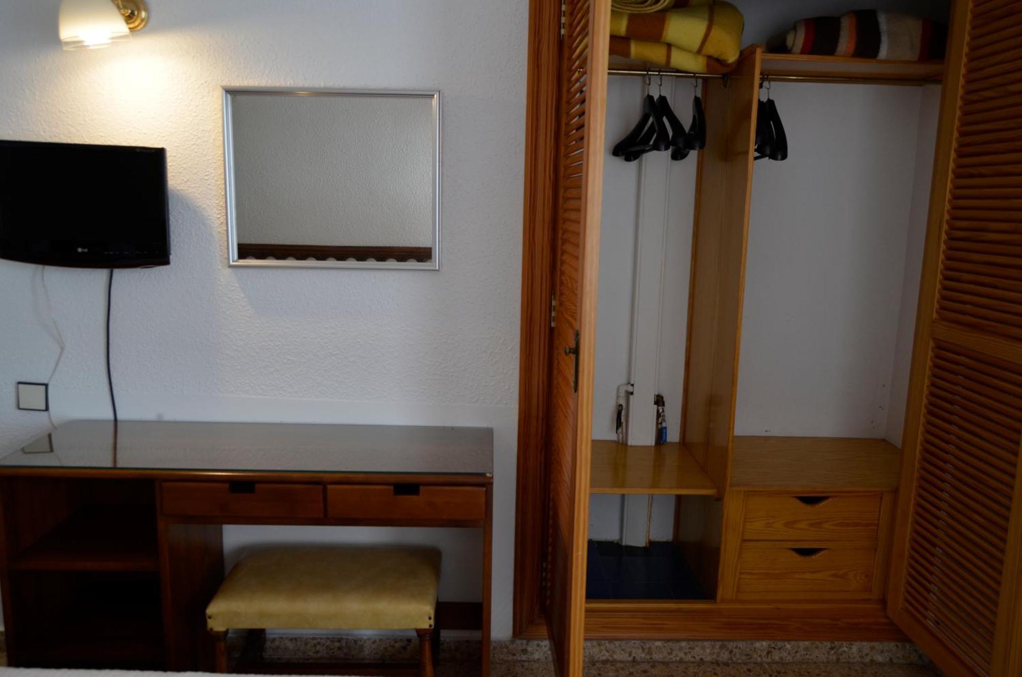 Hostal Blayet Walencja Zewnętrze zdjęcie